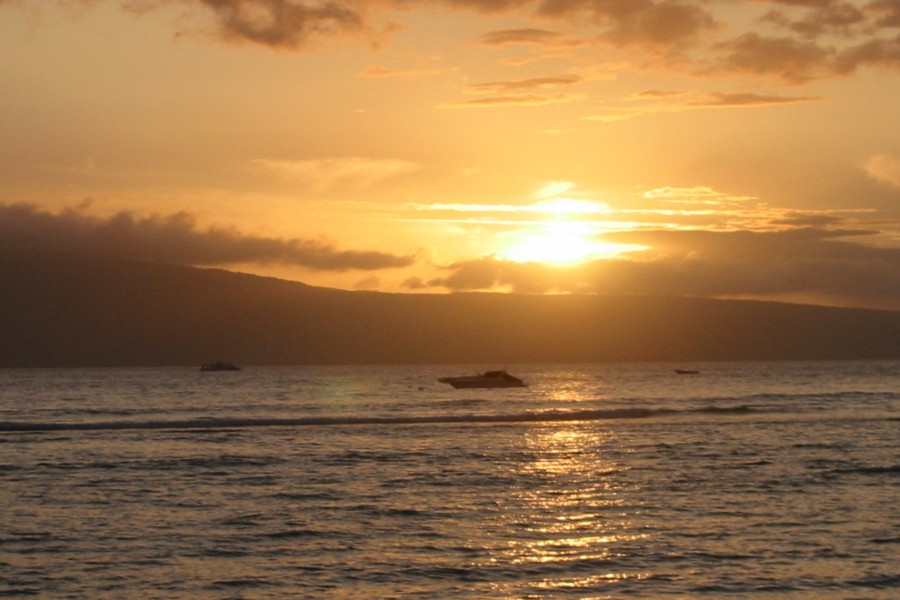 ../image/sunset lahaina.jpg